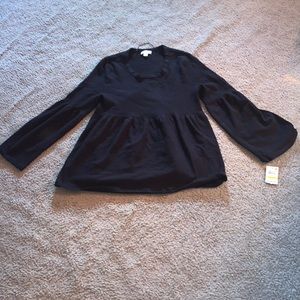 ⚫️ SUPER CUTE WOMENS TOP ⚫️